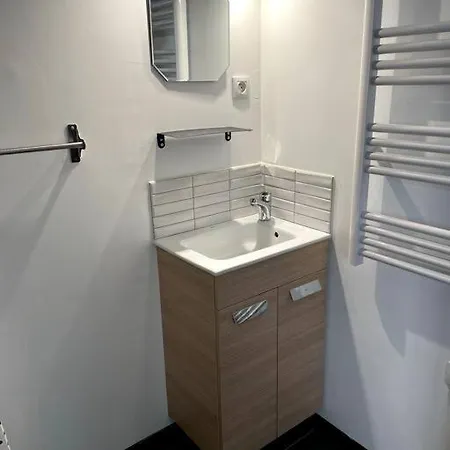 Independant * Andilly-les-Marais